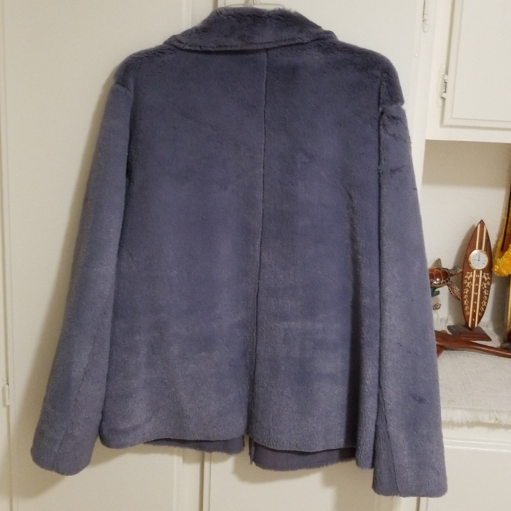Jacket - Picture 2 of 4